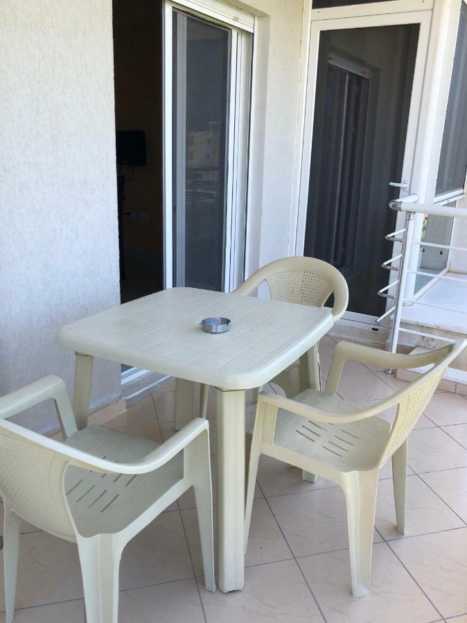 Rainbow Holiday Apartments Vlore Exterior photo